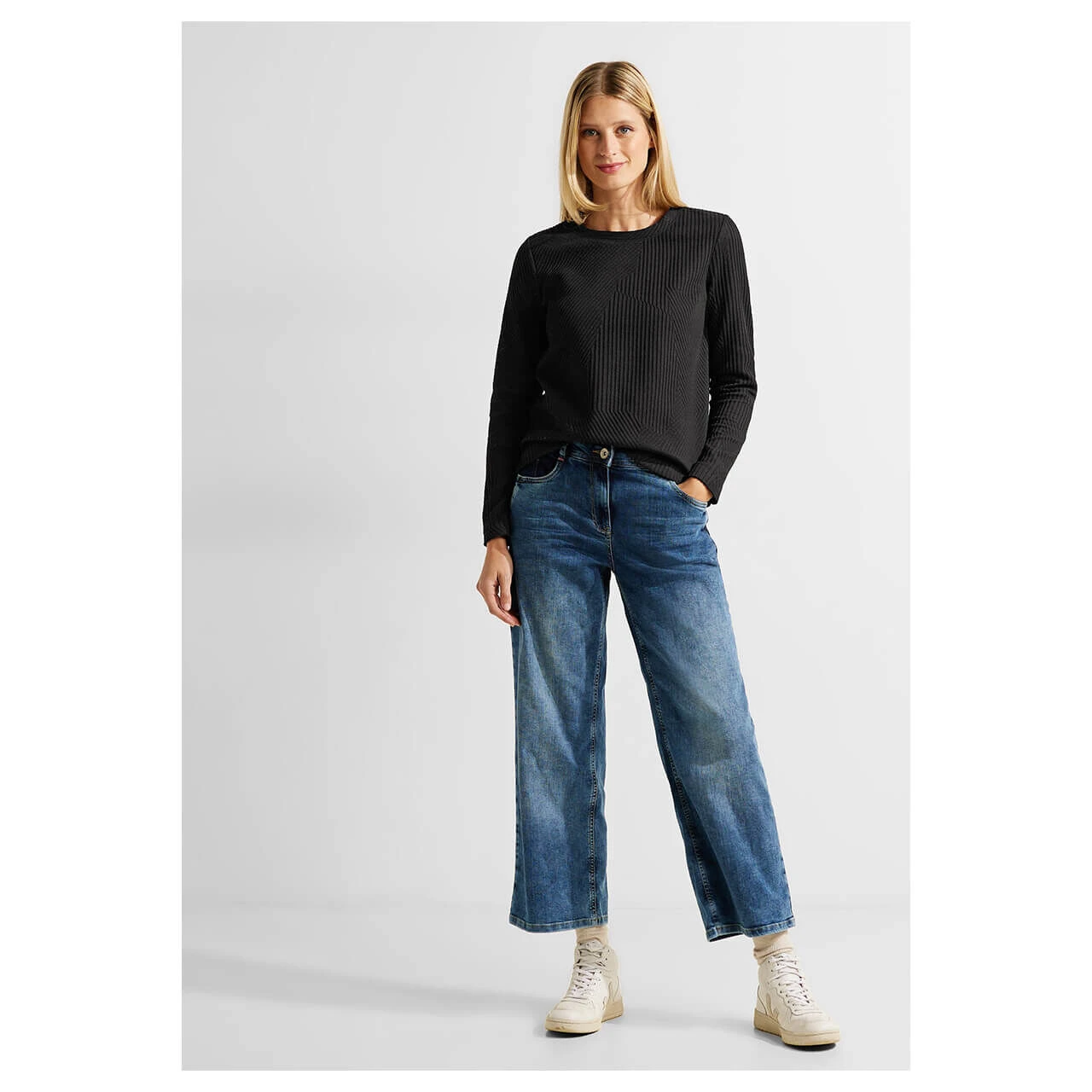 Cecil Damen Sweatshirt Cropped Structure Black 5 Cecil Damen Sweatshirt Cropped Structure Black – Bild 5