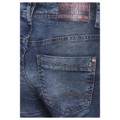 Cecil Scarlett Jeans Shorts Mid Blue Used Washed 17 Cecil Scarlett Jeans Shorts Mid Blue Used Washed -Modezauber Günstiges Geschäft cecil jeans scarlett shorts mid blue 10235 ansicht detail hinten