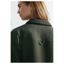 Cecil Damen Shirtjacke Dynamic Khaki 10 Cecil Damen Shirtjacke Dynamic Khaki -Modezauber Günstiges Geschäft cecil short shirt jacket gruen 15612 model detail