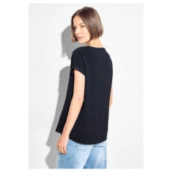 Cecil Damen T-Shirt Structure Universal Blue 7 Cecil Damen T-Shirt Structure Universal Blue -Modezauber Günstiges Geschäft cecil structure blouse blau 15512 model hinten