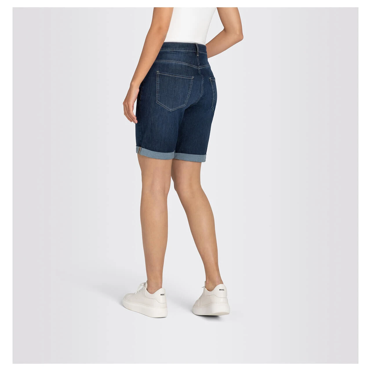 MAC Shorty Jeans New Basic Wash Summer Clean 9 MAC Shorty Jeans New Basic Wash Summer Clean – Bild 9