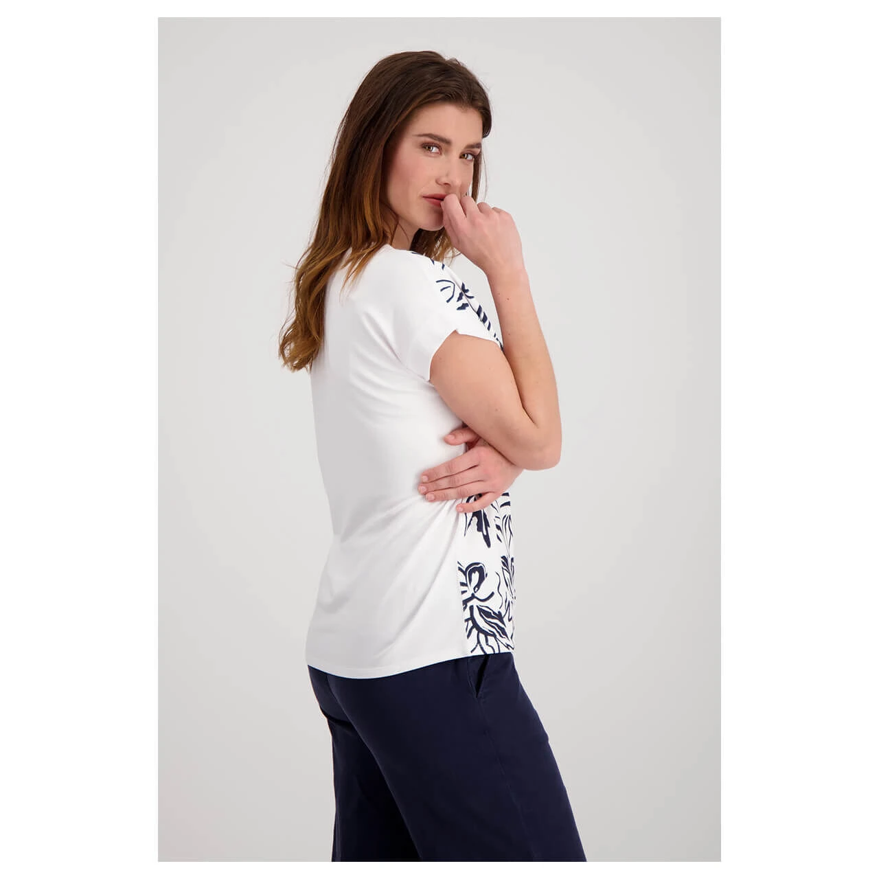 Monari Damen T-Shirt White Black Flowers 3 Monari Damen T-Shirt White Black Flowers – Bild 3