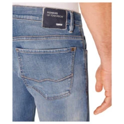Pioneer Eric Jeans Blue Fashion -Modezauber Günstiges Geschäft pioneer jeans eric blau 6828 model detail hinten