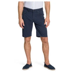 Pioneer Finn Baumwoll Bermuda Dark Blue -Modezauber Günstiges Geschäft pioneer jeans finn shorts blau 6201 ansicht model vorn