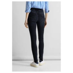 Street One York Jeans Authentic Blue Black Wash Thermo Denim -Modezauber Günstiges Geschäft street one jeans thermo york blau 15605 model hinten