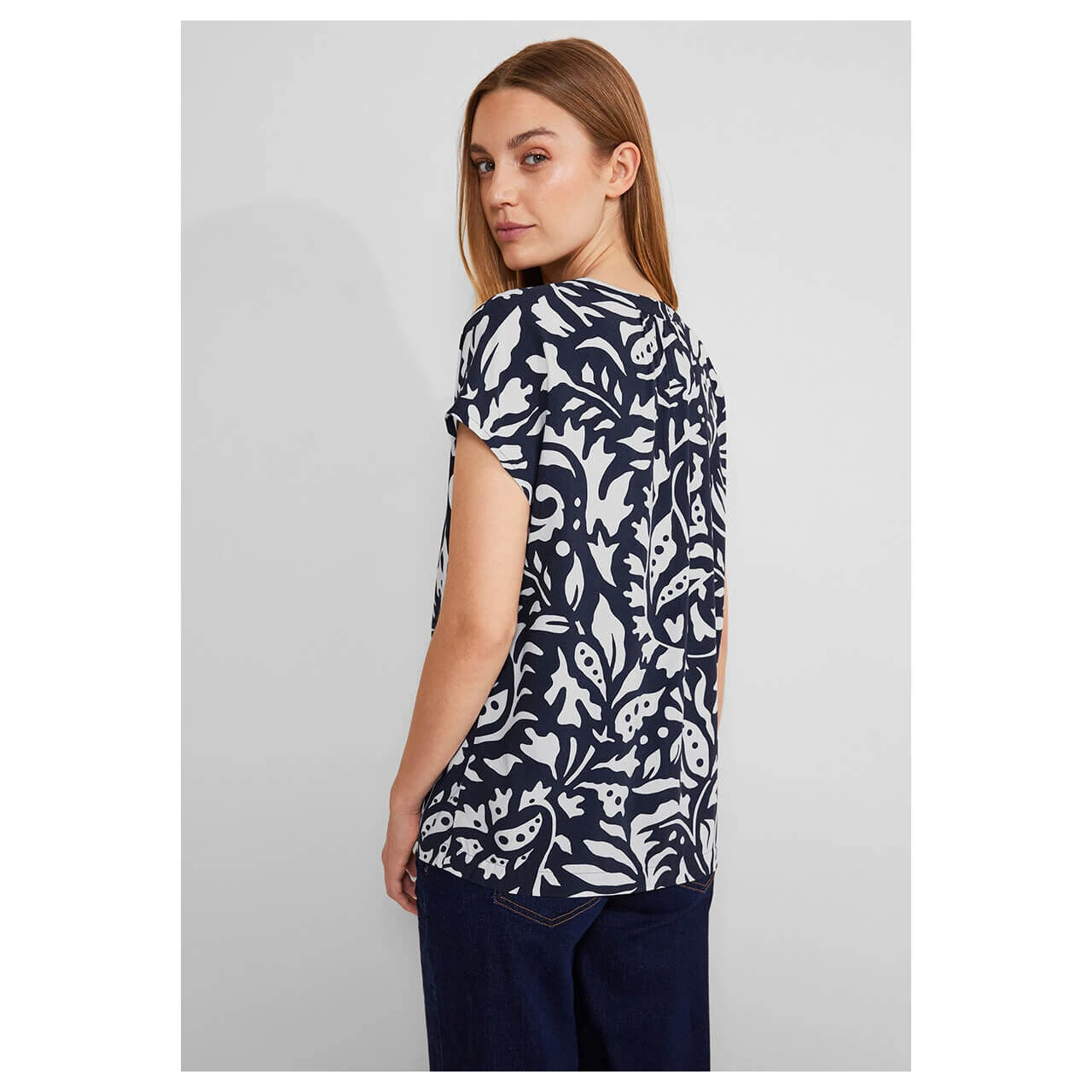 Street One Damen Kurzarm Bluse Splitneck Deep Blue 3 Street One Damen Kurzarm Bluse Splitneck Deep Blue – Bild 3