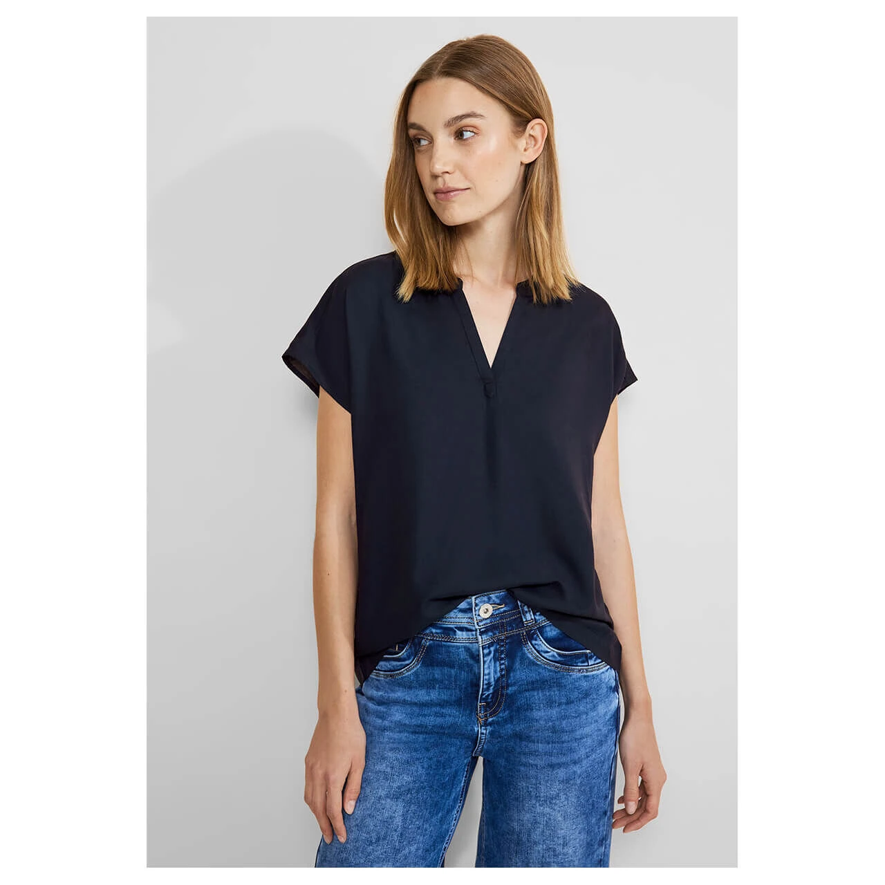 Street One Damen Kurzarm Bluse Splitneck Dark Blue 2 Street One Damen Kurzarm Bluse Splitneck Dark Blue – Bild 2