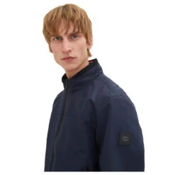 Tom Tailor Herren Jacke Casual Blouson Sky Captain Dark Blue 11 Tom Tailor Herren Jacke Casual Blouson Sky Captain Dark Blue -Modezauber Günstiges Geschäft tom tailor casual blouson blau 10668 ansicht oben