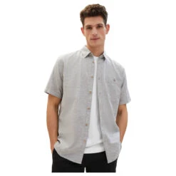 Tom Tailor Herren 1/2 Arm Hemd Smokey Olive Green 8 Tom Tailor Herren 1/2 Arm Hemd Smokey Olive Green -Modezauber Günstiges Geschäft tom tailor cotton linen shirt leinenhemd beige 34607 model front