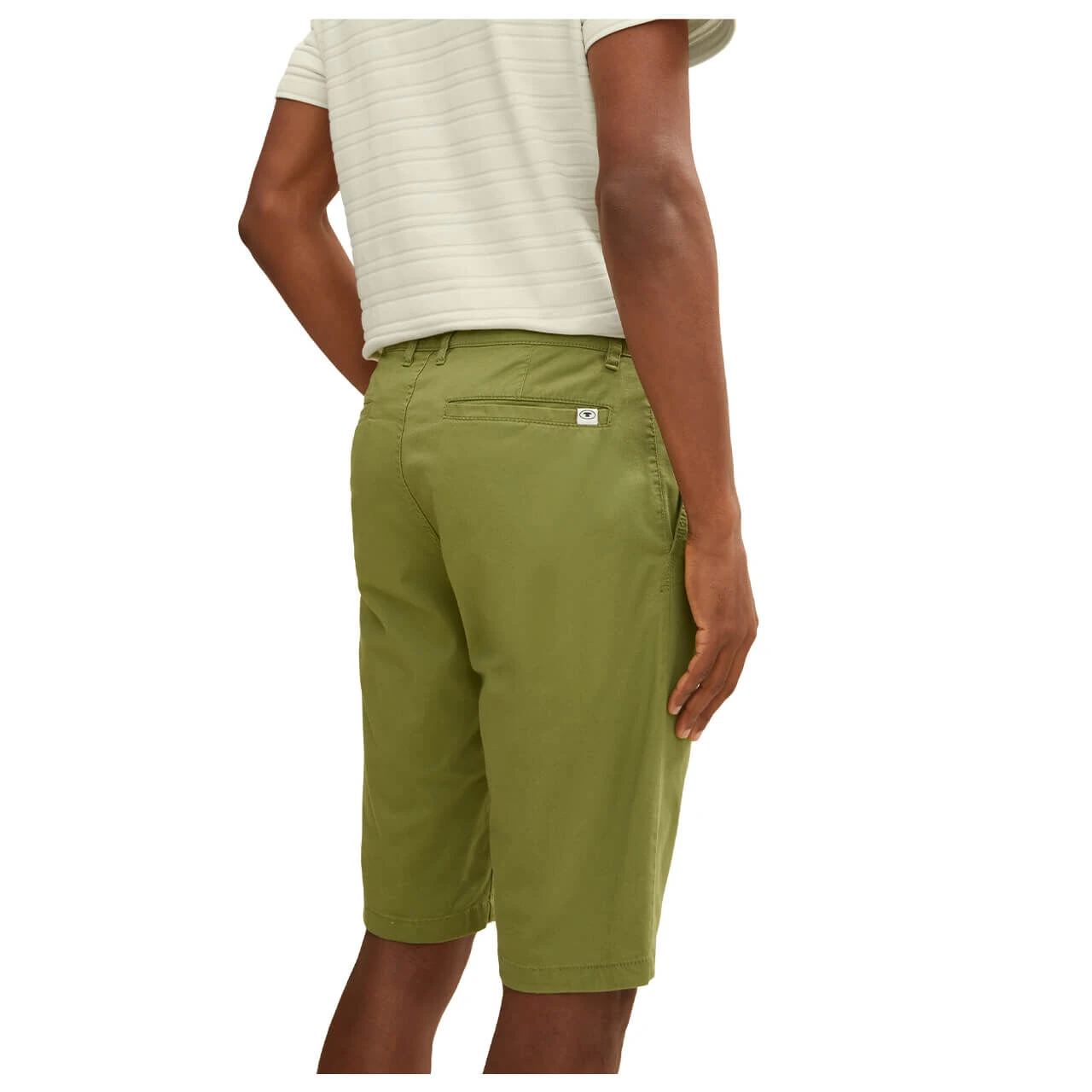 Tom Tailor Josh Baumwoll Bermuda Olive Branch Green 8 Tom Tailor Josh Baumwoll Bermuda Olive Branch Green – Bild 8