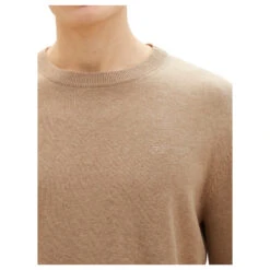 Tom Tailor Herren Pullover Basic Crewneck Hazel Brown Melange Compact Cotton -Modezauber Günstiges Geschäft tom tailor pullover crewneck knit braun 31089 model detail